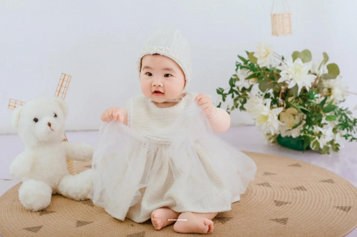 弥勒孕妇几个月开始显怀