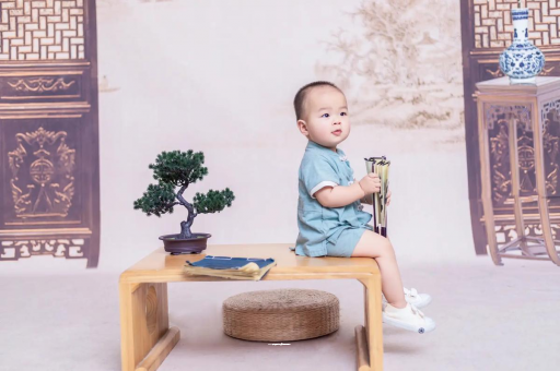 弥勒宝宝几个月会认人